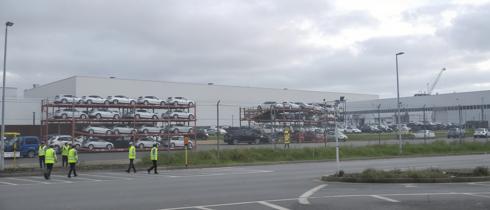 stellantis va commencer la production de v&eacute;hicules dongfeng directement sur son site de rennes, renfor&ccedil;ant ainsi sa pr&eacute;sence industrielle en france.