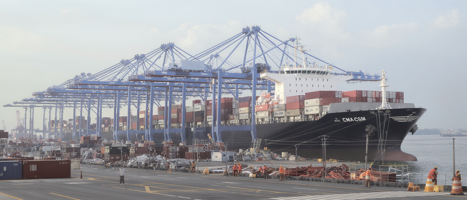 cma cgm investit 700 millions de dollars pour moderniser le port stratégique de mombasa, renforçant ainsi le rôle clé de ce hub économique en afrique de l'est.