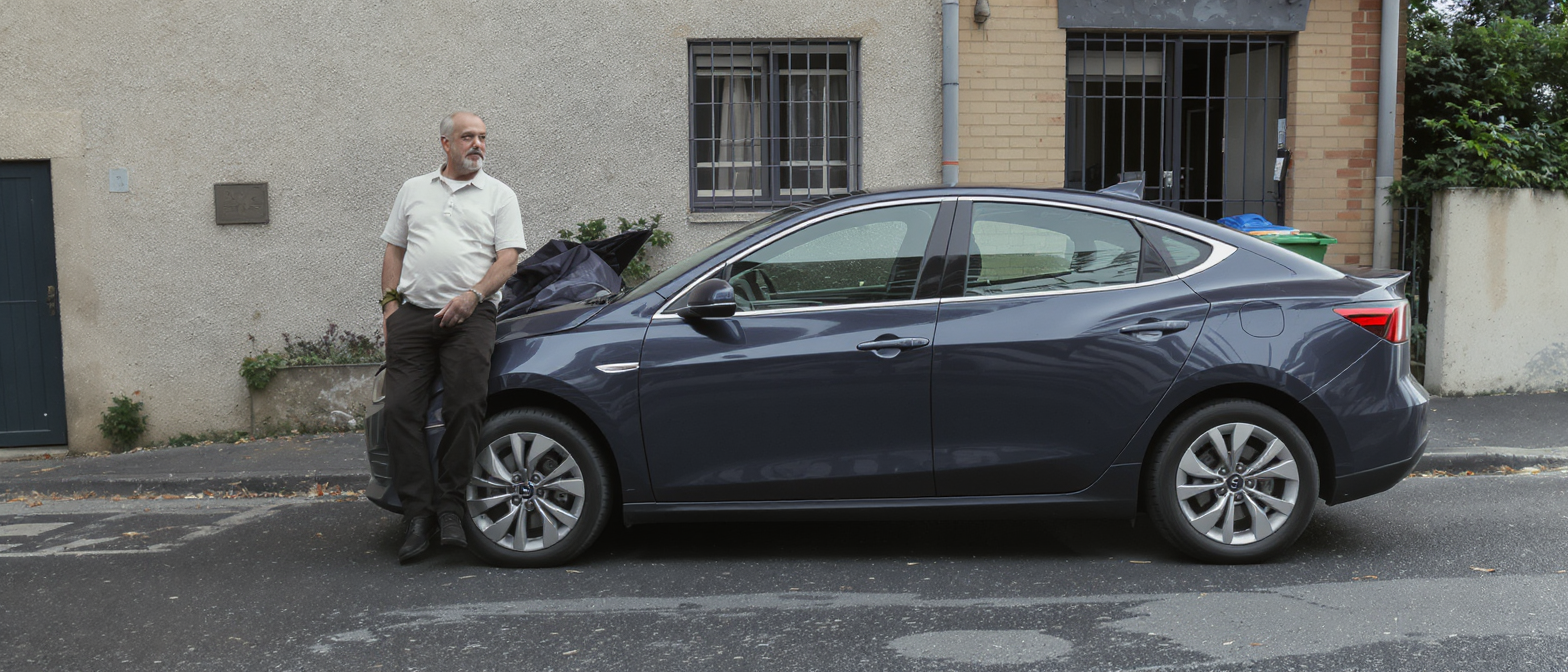 face &agrave; la hausse des prix du carburant, l&rsquo;id&eacute;e d&rsquo;un &laquo; hlm de la voiture &eacute;lectrique &raquo; vise &agrave; rendre la mobilit&eacute; &eacute;lectrique accessible &agrave; tous.